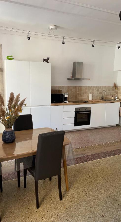 L’écrin des calquières Apartamento Nimes Exterior foto